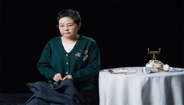 梦到不认识的老婆婆什么意思