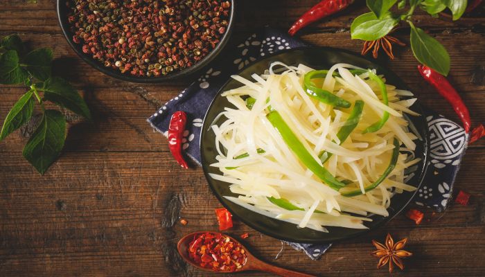 做梦梦见吃土豆丝是什么意思 做梦梦见吃土豆丝是什么预兆
