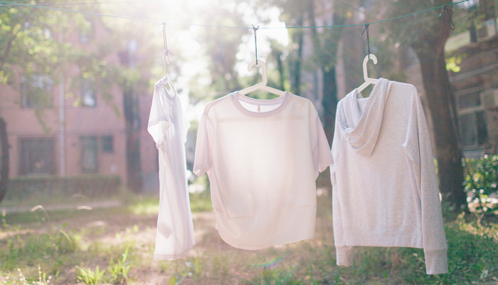 已婚女人做梦梦见穿白色衣服是什么意思