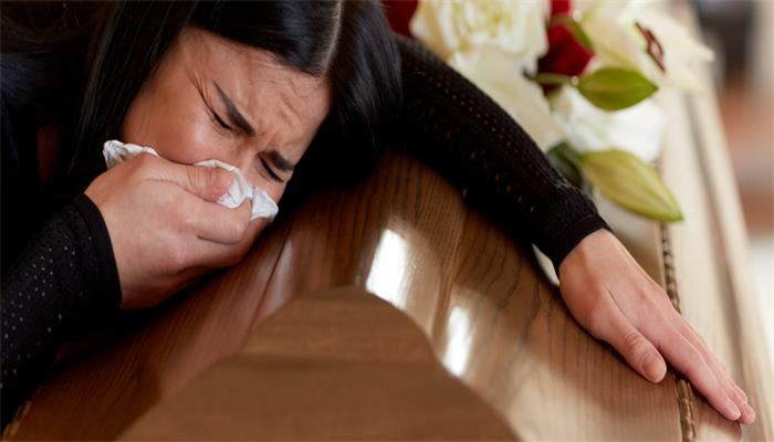 周公解梦做梦梦见抬死人