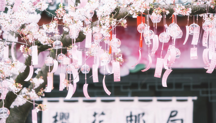 做梦梦见在老宅祈愿什么意思