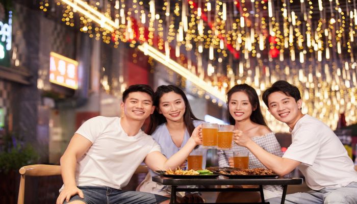 做梦梦见喝啤酒是什么意思 做梦梦见喝啤酒是什么预兆