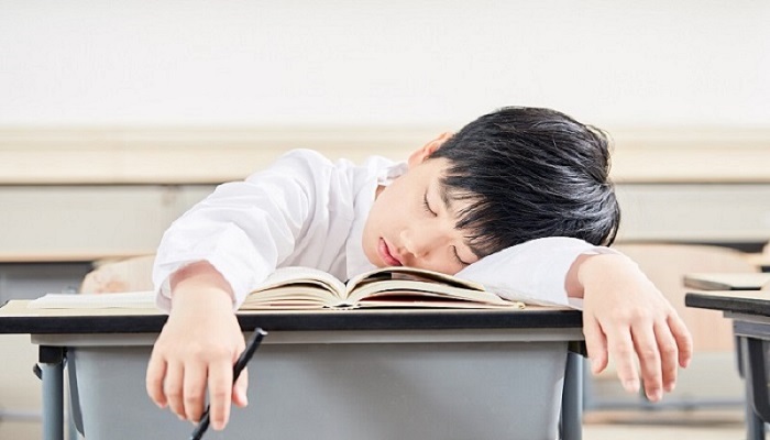 女人做梦梦见抱了个又白又胖小子