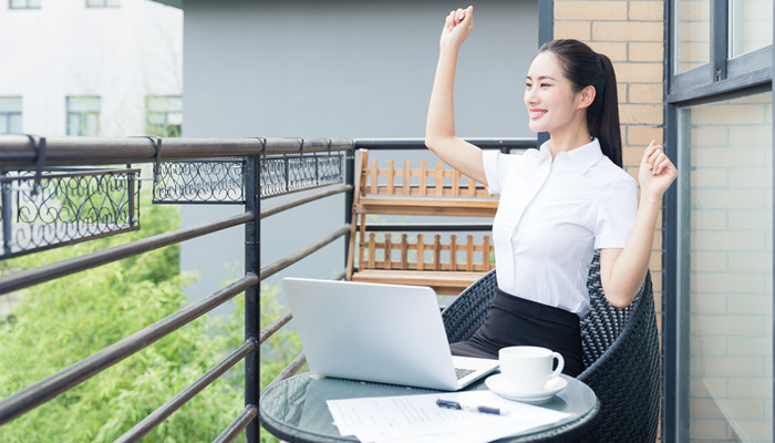做梦梦见女人勾我什么意思是什么
