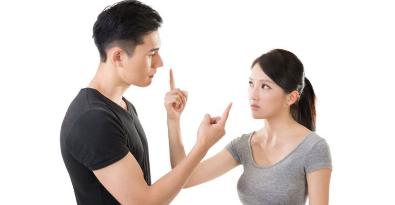 做梦梦见和喜欢的人吵架是什么意思