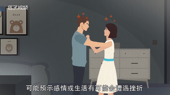 做梦梦见掉头发是啥意思