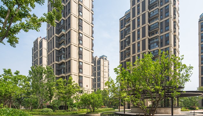 做梦梦见买了个二手房搬进去住了