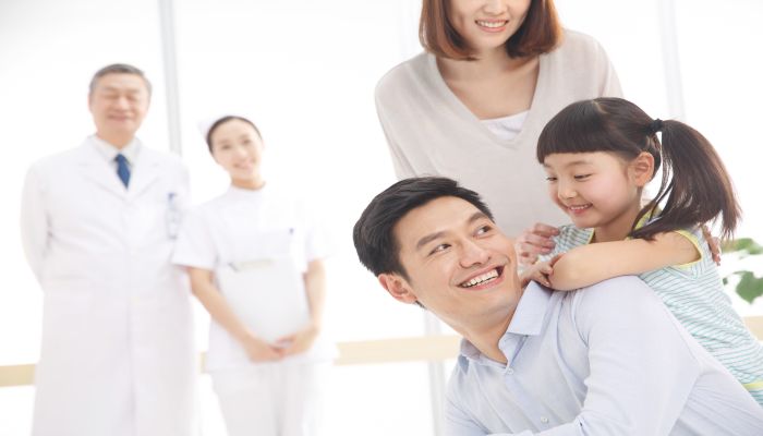 做梦梦见背人是什么意思 做梦梦见背人是什么预兆