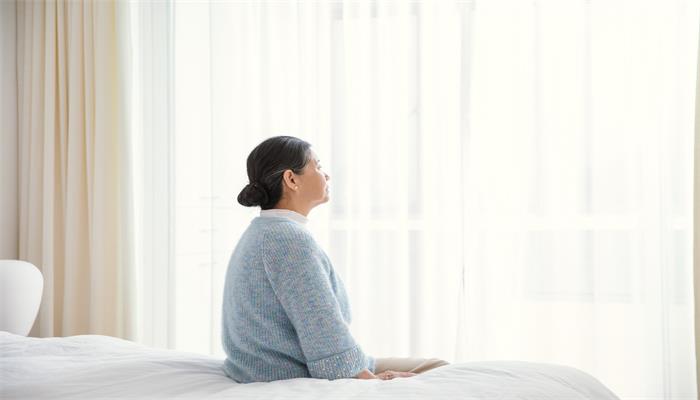 梦到不认识的老婆婆什么意思