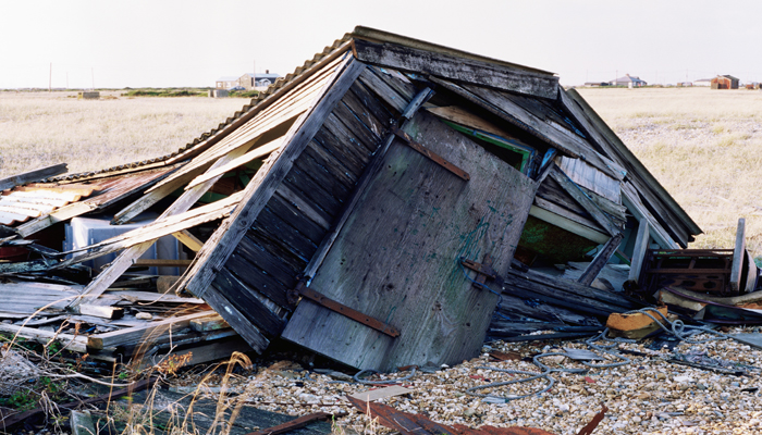 做梦梦见大楼倒塌没砸着我