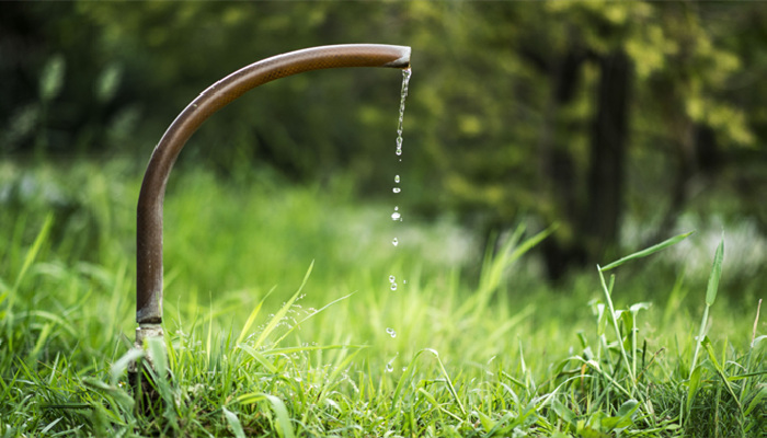 做梦梦见水管坏了喷水