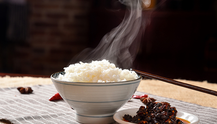 做梦梦见吃大锅饭什么意思