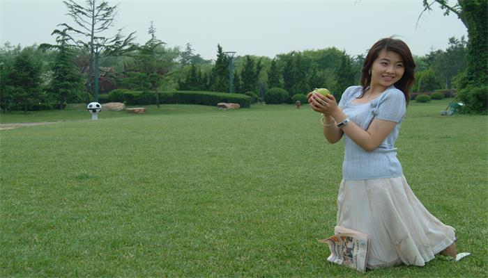 女人做梦梦见自己下跪磕头