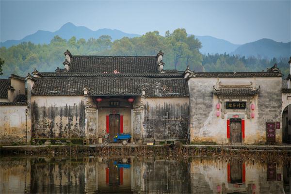 做梦梦见池塘的水干了是什么意思