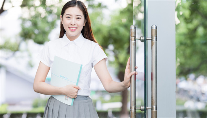 做梦梦见高中女同学
