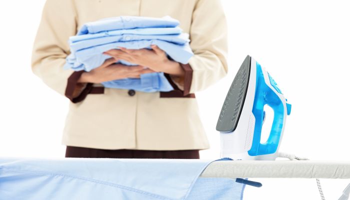 做梦梦见烫衣服是什么意思 做梦梦见烫衣服是什么预兆