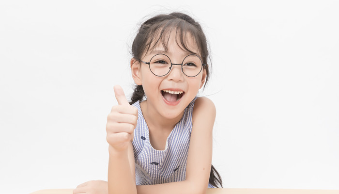 做梦梦见配眼镜是什么意思