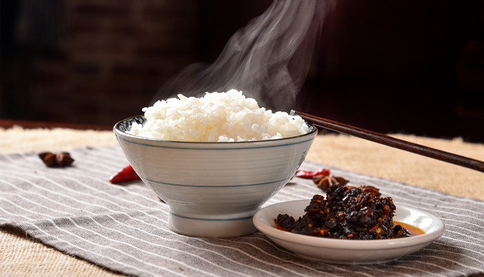 做梦梦见排队打饭