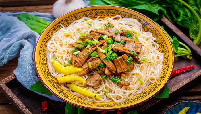 做梦梦见吃的是什么意思
