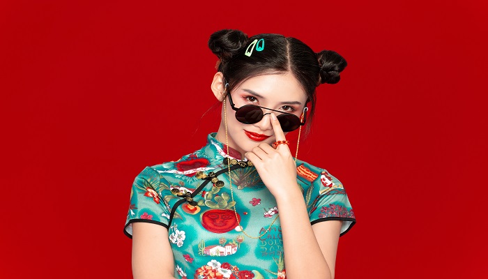 做梦梦见别人穿旗袍是什么预兆