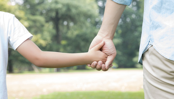 做梦梦见父亲哭泣落泪