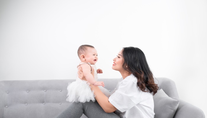 女人做梦梦见抱儿子是什么意思