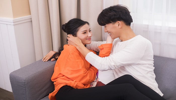 单身女做梦梦见交了男朋友很甜蜜