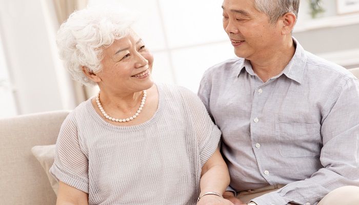 做梦梦见自己长了好多白头发什么意思 做梦梦见自己长了好多白头发什么预兆