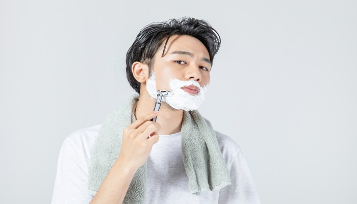 做梦梦见刮胡子是什么意思 做梦梦见刮胡子预示着什么