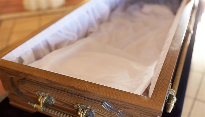 做梦梦见死人和棺材的场面