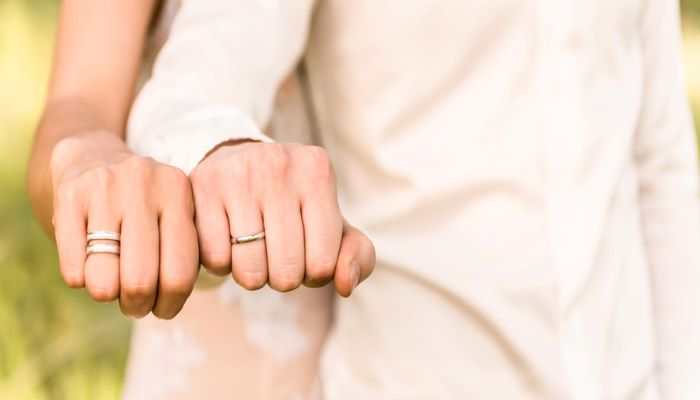 做梦梦见结婚之后多久会死