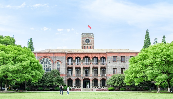 做梦梦见自己又去上学了是什么意思