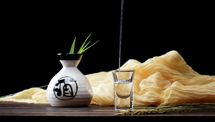 做梦梦见白酒