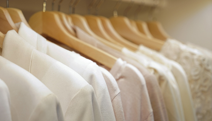 做梦梦见衣服是什么意思