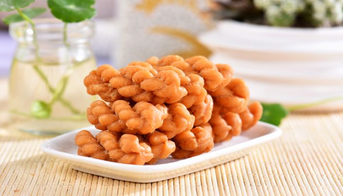 做梦梦见买麻花是什么意思 做梦梦见买麻花有什么预兆