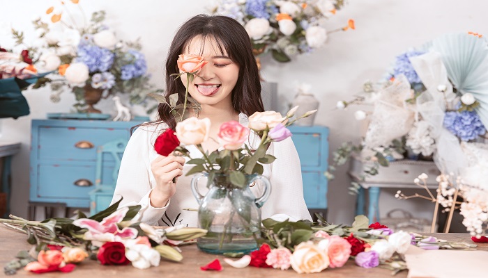 女人做梦梦见自己洗头发预兆