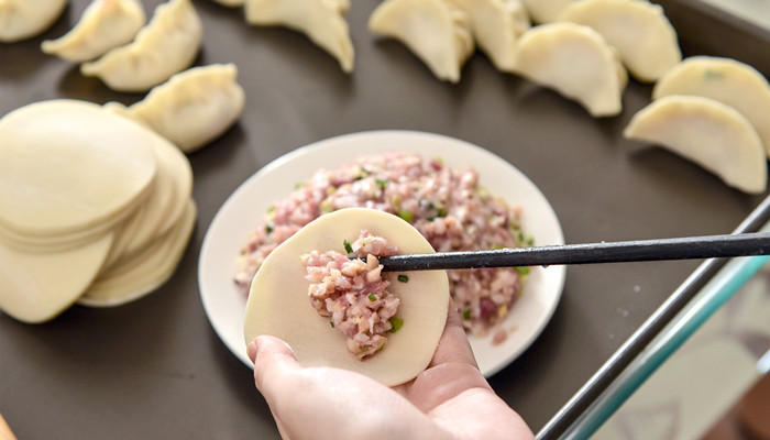 孕妇做梦梦见包饺子是什么意思