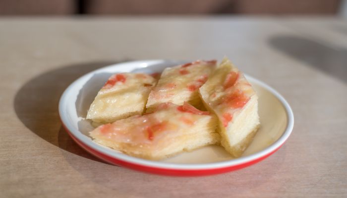 做梦梦见吃油糕是什么意思 做梦梦见吃油糕是什么预兆