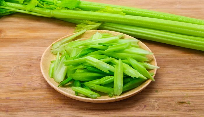 做梦梦见买芹菜是什么意思 做梦梦见买芹菜是什么预兆