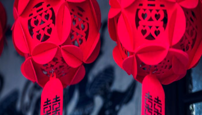 男人做梦梦见自己和别的女人结婚