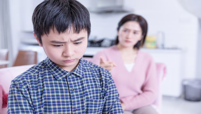 做梦梦见训斥青年一代