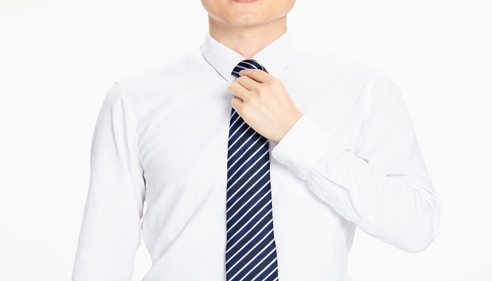 做梦梦见系领带是什么意思 做梦梦见系领带有什么预兆