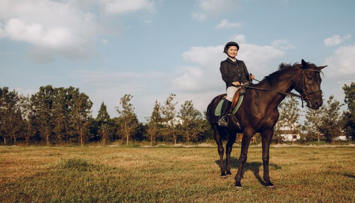 女人做梦梦见骑马慢慢走是什么意思 女人做梦梦见骑马慢慢走有什么预兆