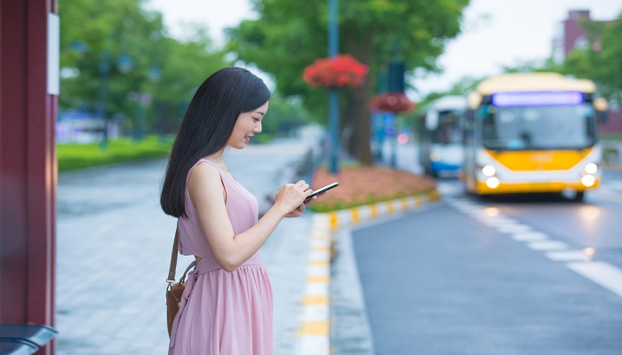 女人做梦梦见等车迟迟不来