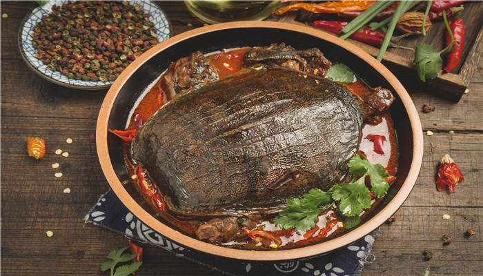 做梦梦见吃甲鱼是什么预兆