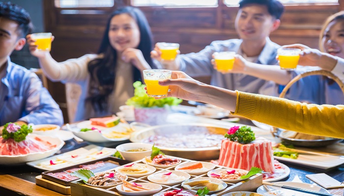 做梦梦见吃饭