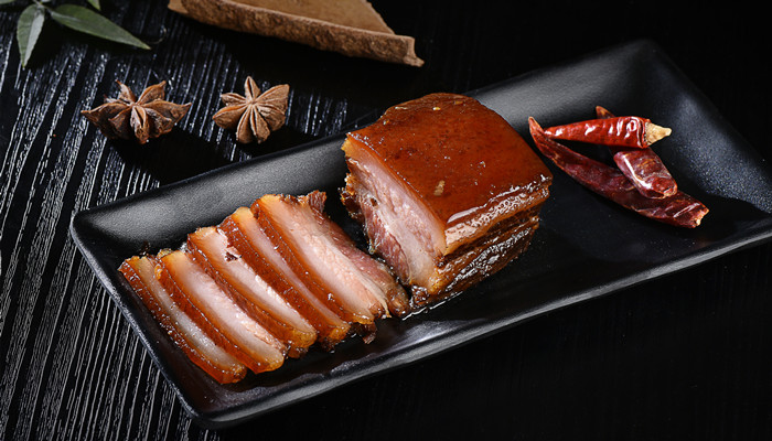 做梦梦见煮了一大锅肉是什么意思