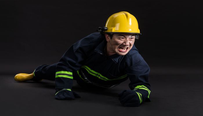 做梦梦见匍匐前进是什么意思 做梦梦见匍匐前进是什么预兆