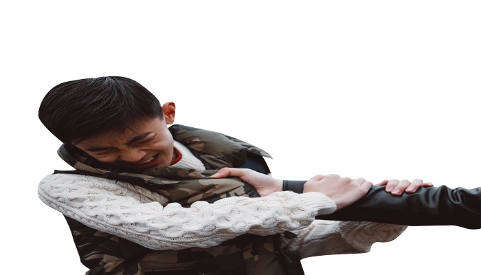 做梦梦见被人追打是什么意思