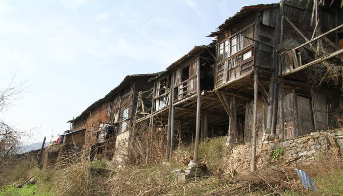 做梦梦见迁移破屋是什么意思 做梦梦见迁移破屋是什么预兆